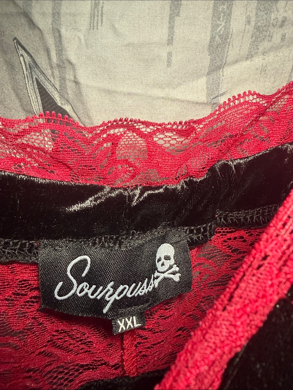 NWT SOURPUSS SLIP AWAY DRESS VELVET RED LACE MIDI SZ XXL - Picture 2 of 8